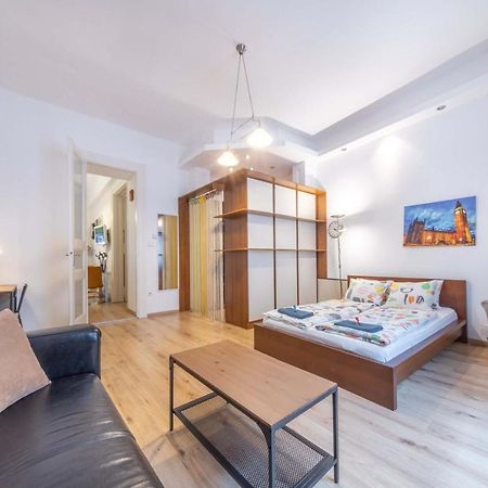 Anastasia 2 Bedrooms Apartment On Vaci Utca Budapest Kültér fotó