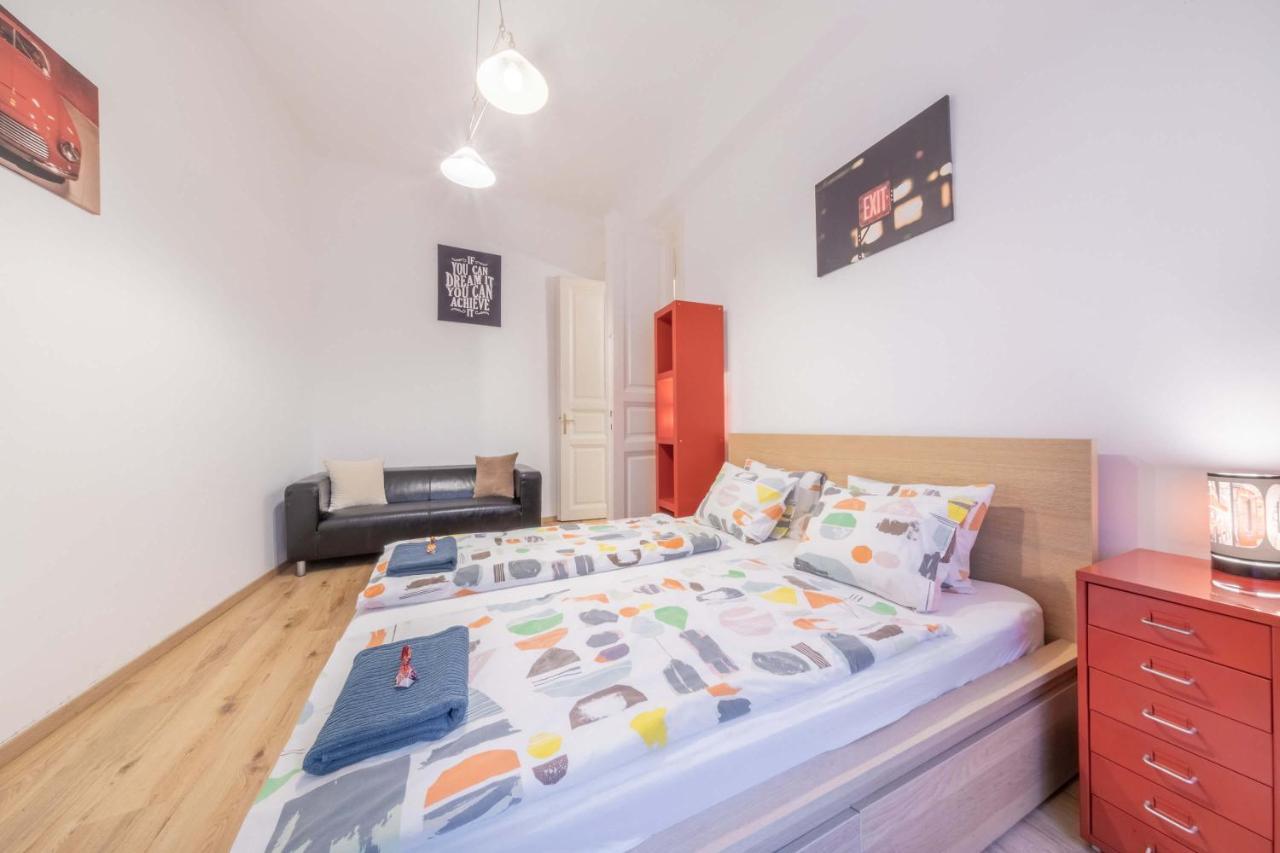 Anastasia 2 Bedrooms Apartment On Vaci Utca Budapest Kültér fotó