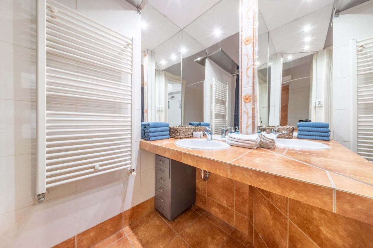 Anastasia 2 Bedrooms Apartment On Vaci Utca Budapest Kültér fotó