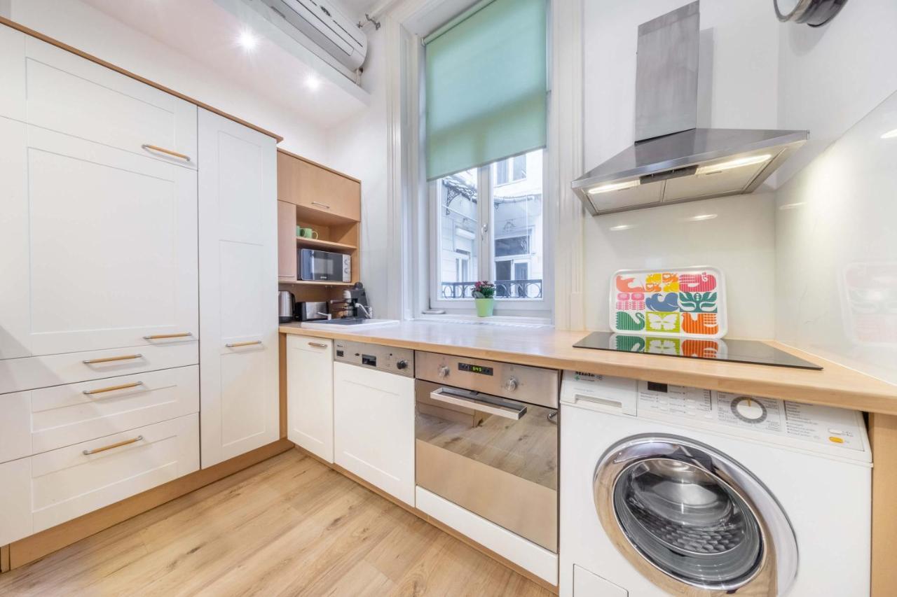 Anastasia 2 Bedrooms Apartment On Vaci Utca Budapest Kültér fotó