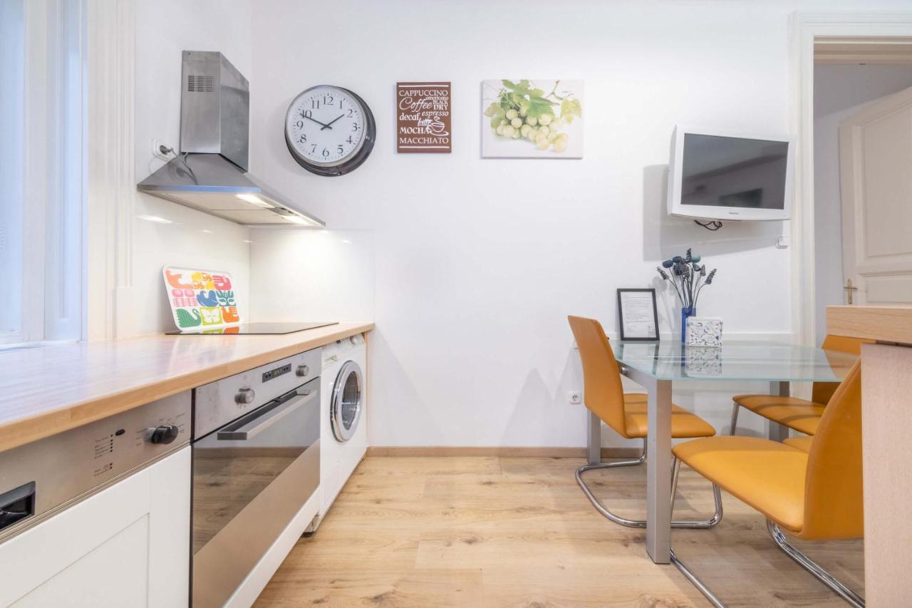 Anastasia 2 Bedrooms Apartment On Vaci Utca Budapest Kültér fotó