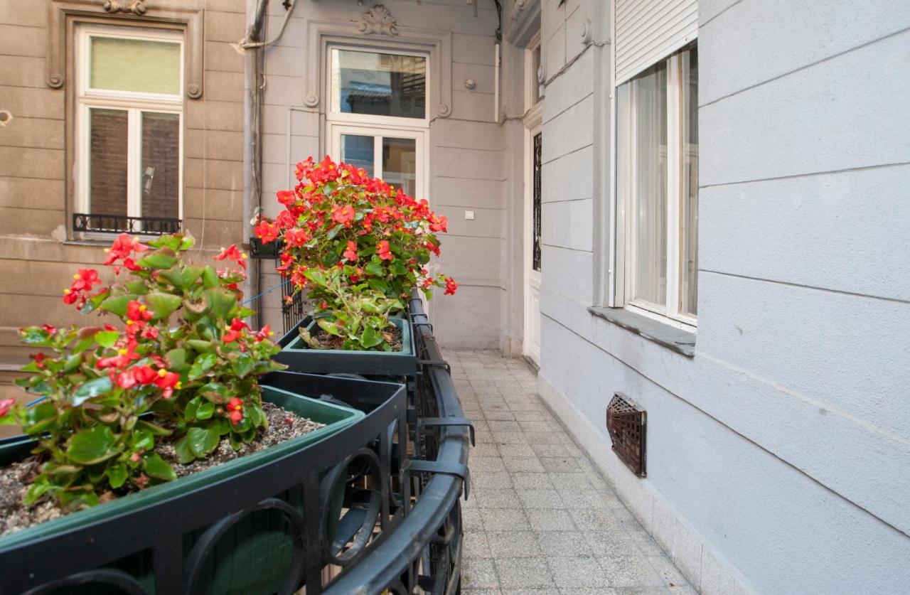 Anastasia 2 Bedrooms Apartment On Vaci Utca Budapest Kültér fotó